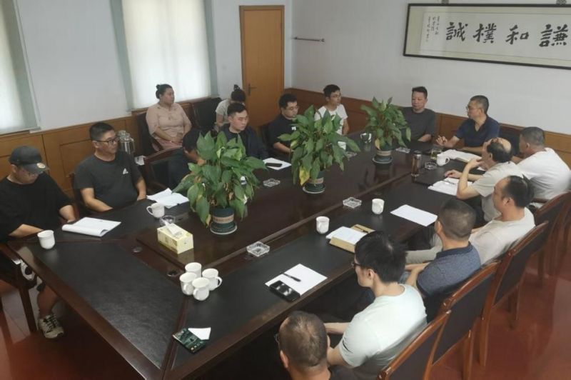 公司組織召開“安全生產月”總結點評會議